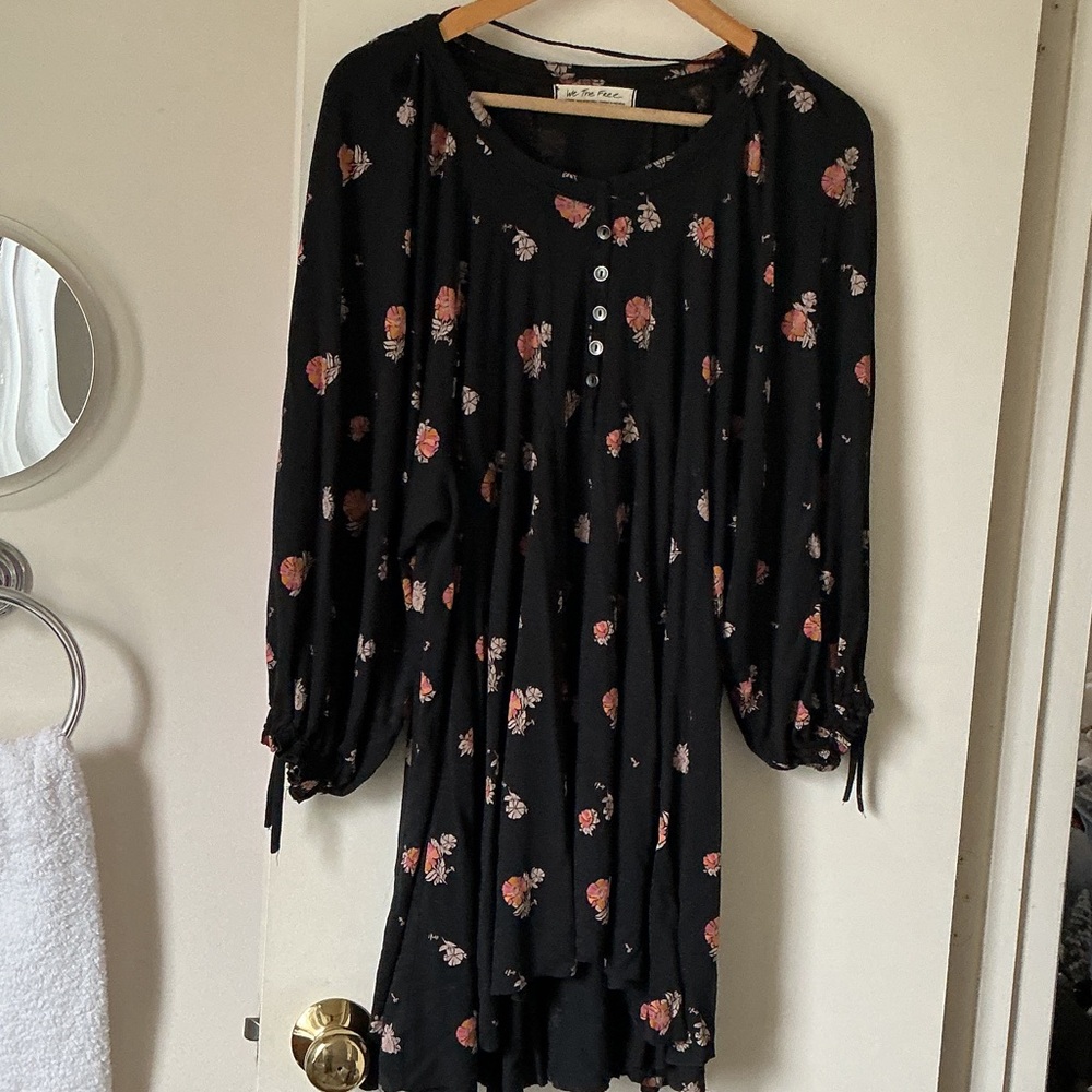 Black Floral Button-Front Midi Dress with Puff Sleeves from FREE PEOPLE